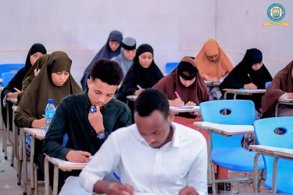 Xarunta dhexa ee Jaamacadda Plasma Waxaa maanta u soo idlaaday Imtixaanka dhexe (Mid-Term Exam) ee Semester-ka labaad sanad Waxbarasheedka 2025-2026.