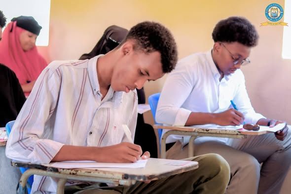 Xarunta dhexa ee Jaamacadda Plasma Waxaa maanta u soo idlaaday Imtixaanka dhexe (Mid-Term Exam) ee Semester-ka labaad sanad Waxbarasheedka 2025-2026.