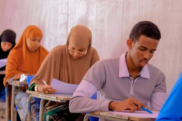 Waxaa maanta si habsami leh uga Socda Xarunta dhexe ee Jaamacadda Plasma Imtixaanka kama dambeysta (Final Exam) ee Semister-ka 1aad , Sanad Waxbara...