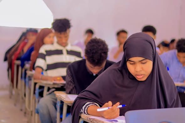 Waxaa Maanta Xarunta dhexe ee Jaamacadda Plasma ka bilawday Imtixaanka kama dambeysta (Final Exam) ee Semister-ka 1aad , Sanad Waxbarasheedka 2025-...