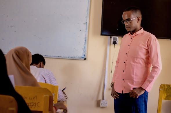 Xarun PIU ee Jaamacadda Plasma Waxaa si habsami leh Ardayda ugu bilaawday Maanta Imtixaanka kama dambeyska ah (Final Exam) ee kulliyadaha kala duwa...