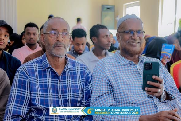 Munaasabadda Shirka Cilmi-baarista 6aad ee Jaamacadda ayaa lagu qabtay Xarunta Dhexe ee Jaamacadda Plasma.