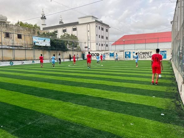 Tartanka kubadda cagta Plasma Cup ee kulliyadaha Jaamacadda Plasma Xarunta PIU