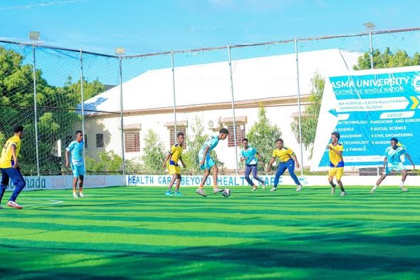 Kulan u dhaxeeyay Kulliyadaha Tartanka Kubadda Cagta Jaamacadda Plasma ayaa wada Ciyaaray kulliyadaha Medicine and Surgery iyo Nursing , waxayna ci...