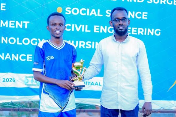Kulan u dhaxeeyay Kulliyadaha Tartanka Kubadda Cagta Jaamacadda Plasma ayaa wada Ciyaaray kulliyadaha Social Science iyo Civil Engineering , waxayn...