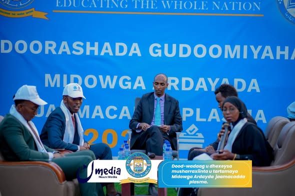 Qaybta 2aad Bandhigga Doodda Musharaxiinta Xilka Gudoomiyaha iyo ku xigeenka Midowga Ardayda Jaamacadda Plasma.