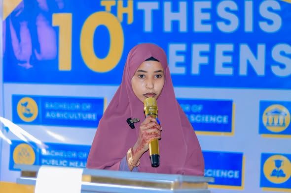Munaasabadda Daahfurka Difaacashada Buuga Qalin_Jebinta Dufcadda 10aad ee Jaamacadda Plasma Xarunta Jowhar ayaa Shalay lagu qabtay Caasimadda Dowla...