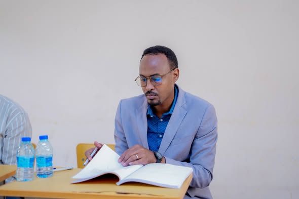 Defense of buuga Graduation of 7th batch of Plasma University PIU Center in Mogadishu.