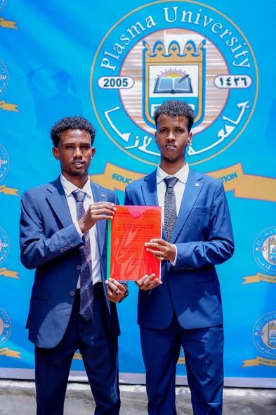 Maalintii 3aad Difaacashada Buuga Qalin_jebinta Dufcaddii 25aad ee Jaamacadda Plasma Xarunta dhexe ee Magaalada Muqdisho.