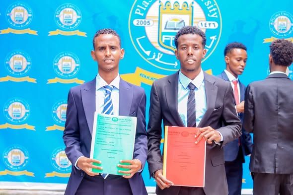 Maalintii 2aad Difaacashada Buuga Qalin_jebinta Dufcaddii 25aad ee Jaamacadda Plasma Xarunta dhexe ee Magaalada Muqdisho.