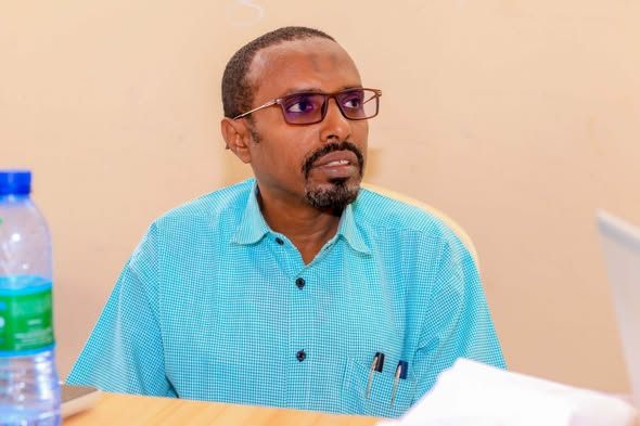 Difaacashada Buuga Qalin_Jebinta Dufcaddii 25aad ayaa lagu qabtay Xarunta dhexe ee Jaamacadda Plasma Magaalada Muqdisho.