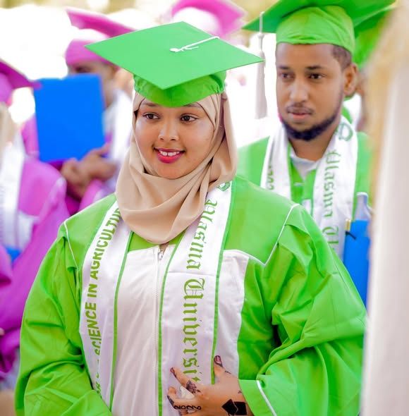 Kismaayo :- Xafladda Qalin-jebinta Dufcaddii 5 aad ee Jaamacadda Plasma, Xarunta Webi Jubba.