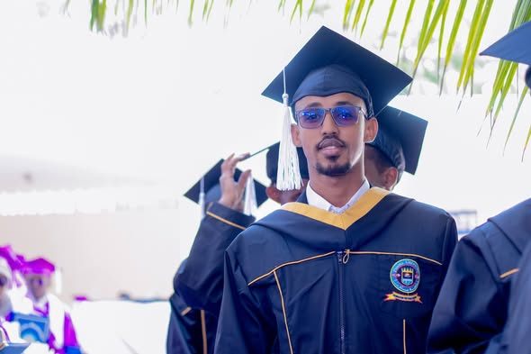 Qaybta 16aad Xafladda Qalinjebinta Dufcadda 16aad ee Jaamacadda Plasma , 1078 Arday ayaa ka qalin-badalanaysa Kulliyadaha kala duwan ee Jaamacadda.