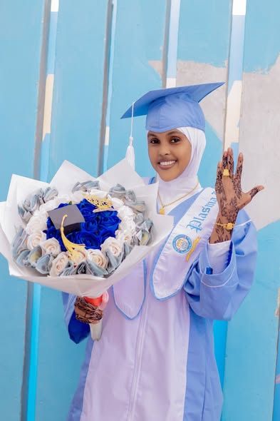 Qaybta 15aad Xafladda Qalinjebinta Dufcadda 16aad ee Jaamacadda Plasma , 1078 Arday ayaa ka qalin-badalanaysa Kulliyadaha kala duwan ee Jaamacadda.
