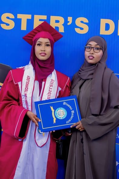 Qaybta 15aad Xafladda Qalinjebinta Dufcadda 16aad ee Jaamacadda Plasma , 1078 Arday ayaa ka qalin-badalanaysa Kulliyadaha kala duwan ee Jaamacadda.