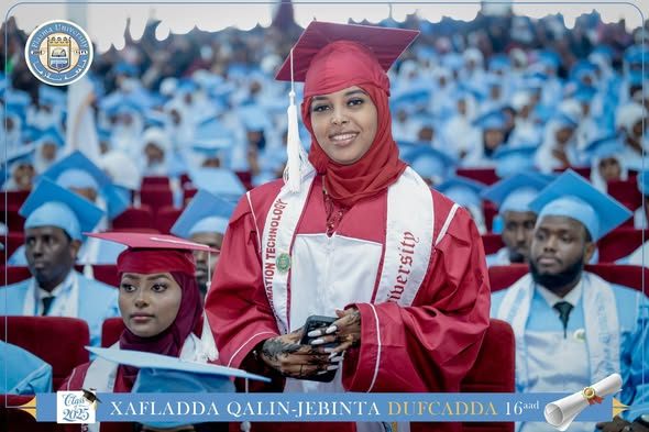 Qaybta 13aad Xafladda Qalinjebinta Dufcadda 16aad ee Jaamacadda Plasma , 1078 Arday ayaa ka qalin-badalanaysa Kulliyadaha kala duwan ee Jaamacadda.