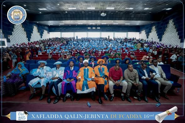Qaybta 12aad Xafladda Qalinjebinta Dufcadda 16aad ee Jaamacadda Plasma , 1078 Arday ayaa ka qalin-badalanaysa Kulliyadaha kala duwan ee Jaamacadda.