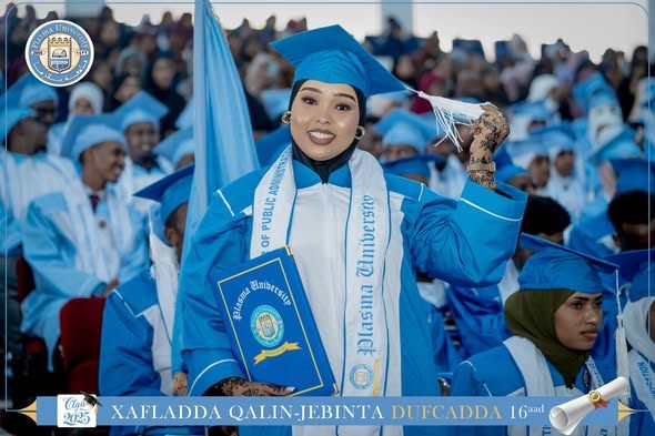 Qaybta 12aad Xafladda Qalinjebinta Dufcadda 16aad ee Jaamacadda Plasma , 1078 Arday ayaa ka qalin-badalanaysa Kulliyadaha kala duwan ee Jaamacadda.