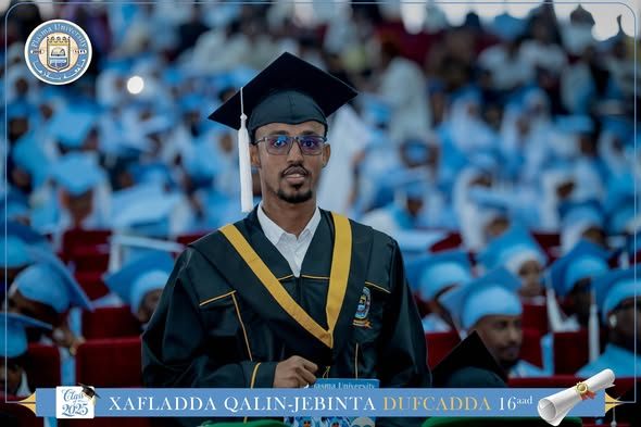 Qaybta 12aad Xafladda Qalinjebinta Dufcadda 16aad ee Jaamacadda Plasma , 1078 Arday ayaa ka qalin-badalanaysa Kulliyadaha kala duwan ee Jaamacadda.