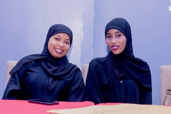 Maamulka Sare ee Jaamacadda Plasma ayaa Kulan Sagootin iyo dhiiragelin iskugu jirta u Sameeyay Ardayda Ka qalin-jebisay Kulliyadda Daraasaadka Sare...