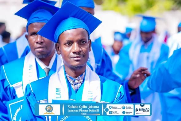 Qaybta 10aad Xafladda Qalinjebinta Dufcadda 16aad ee Jaamacadda Plasma , 1078 Arday ayaa ka qalin-badalanaysa Kulliyadaha kala duwan ee Jaamacadda.