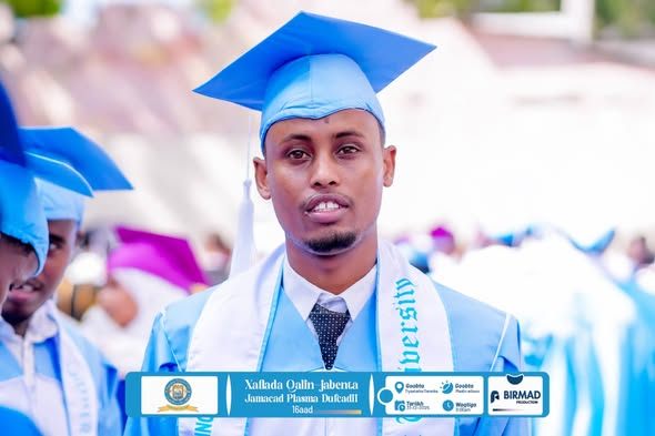 Qaybta 10aad Xafladda Qalinjebinta Dufcadda 16aad ee Jaamacadda Plasma , 1078 Arday ayaa ka qalin-badalanaysa Kulliyadaha kala duwan ee Jaamacadda.