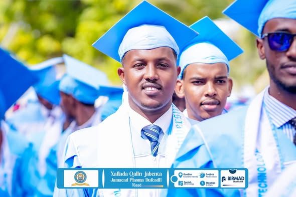 Qaybta 10aad Xafladda Qalinjebinta Dufcadda 16aad ee Jaamacadda Plasma , 1078 Arday ayaa ka qalin-badalanaysa Kulliyadaha kala duwan ee Jaamacadda.