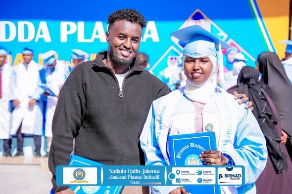 Qaybta 9aad Xafladda Qalinjebinta Dufcadda 16aad ee Jaamacadda Plasma , 1078 Arday ayaa ka qalin-badalanaysa Kulliyadaha kala duwan ee Jaamacadda.