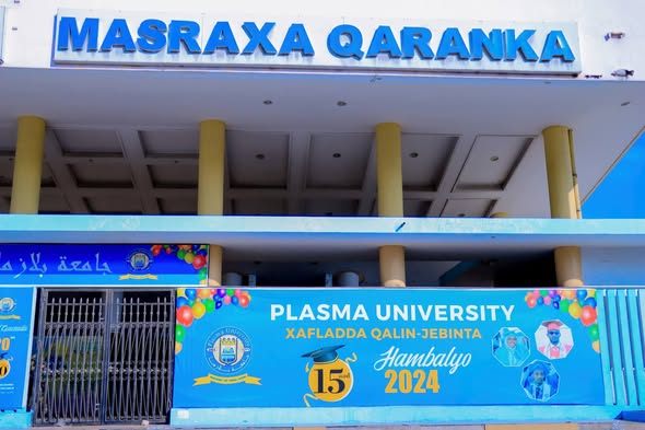 Todobaadka Qalin-jebinta Dufcadda 16_aad ee Jaamacadda Plasma.