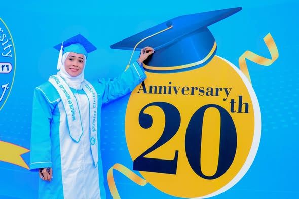 Todobaadka Qalin-jebinta Dufcadda 16_aad ee Jaamacadda Plasma.