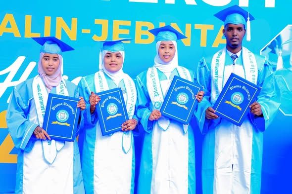 Todobaadka Qalin-jebinta Dufcadda 16_aad ee Jaamacadda Plasma.