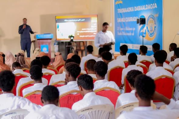 Maalinta_12aad ◇Waxaa si habsami leh u socda booqashada Ardayda Dugsiyada sare Form-4 ay ku imaanayaan Jaamacadda Plasma.
