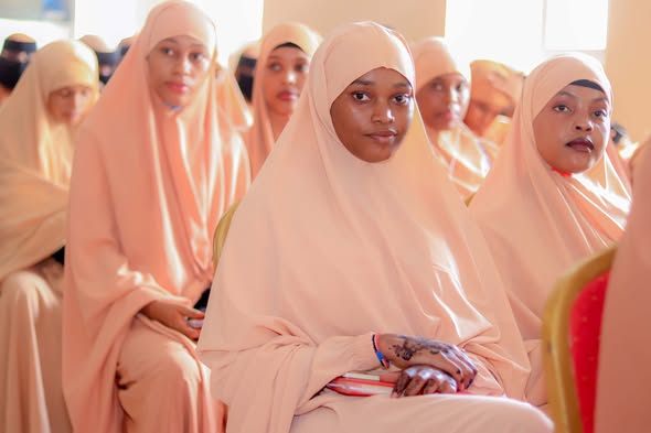 Maalinta_12aad ◇Waxaa si habsami leh u socda booqashada Ardayda Dugsiyada sare Form-4 ay ku imaanayaan Jaamacadda Plasma.