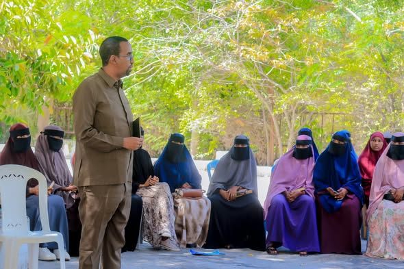 Maamulka, Macallimiinta iyo Ardayda Jaamacadda Plasma ayaa Maanta isagu yimid kulan loogu sameeyay Duco iyo Qur'aan aqris, Alle Naxariista Janno ha...
