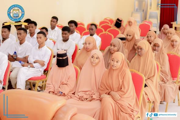 Maalinta_7aad ◇Waxaa si habsami leh u socda booqashada Ardayda Dugsiyada sare Form-4 ay ku imaanayaan Jaamacadda Plasma.