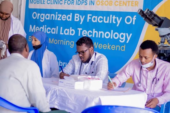 Qaybtii 2aad Ardayda dhigata Kulliyadda Cilmiga Sheybaarka oo ay wehliyaan Dhaqaatiirta Jaamacadda Plasma ayaa baaritaano, Daaweyn iyo La-talin caa...