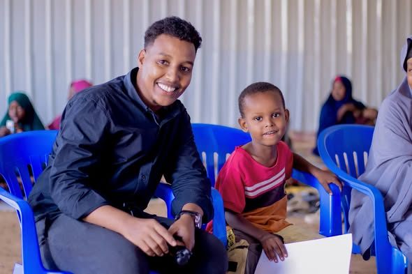 Qaybtii 2aad Ardayda dhigata Kulliyadda Cilmiga Sheybaarka oo ay wehliyaan Dhaqaatiirta Jaamacadda Plasma ayaa baaritaano, Daaweyn iyo La-talin caa...