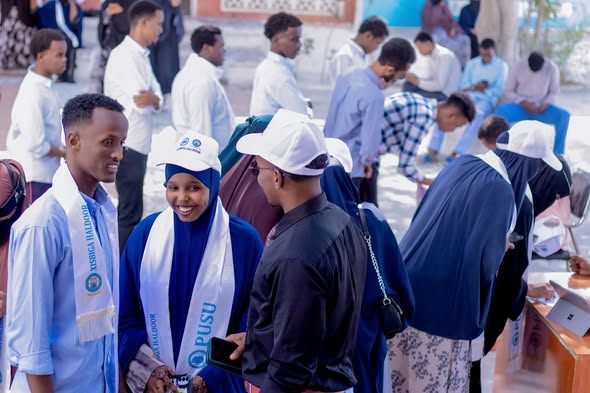 Ardayda ayaa maanta Safaf dhaa-dheer u gashay doorashada Gudoomiyaha iyo ku xigeenka Midowga Ardayda Jaamacadda Plasma.